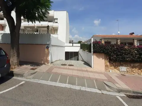 Garaje en Avinguda de la Platja, 25